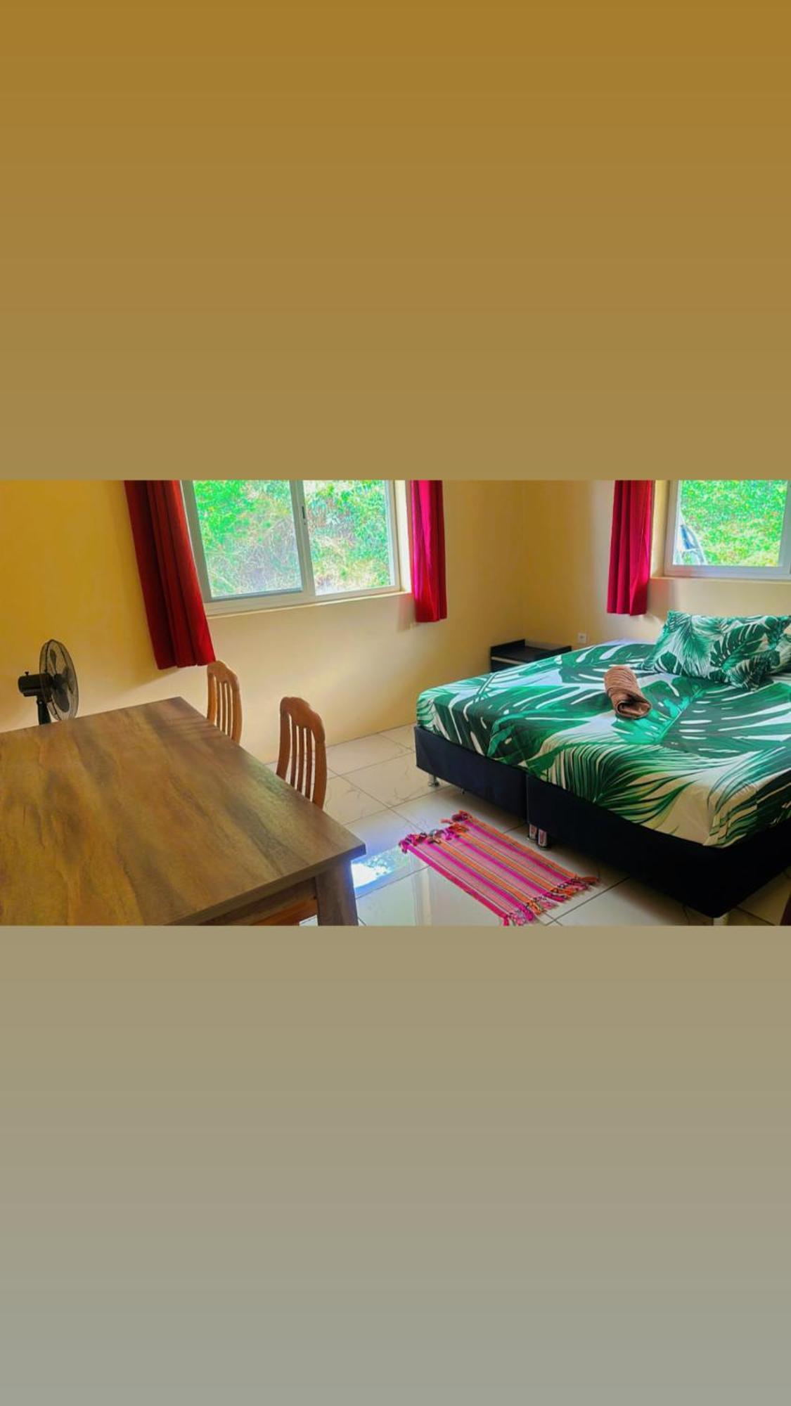 Punaei Lodge Atuona Экстерьер фото